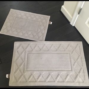 Tommy Bahamas bathroom mat set